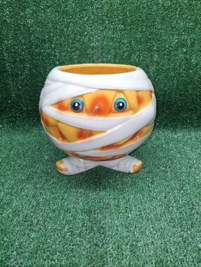 Large 9¼" Tall Halloween Pumpkin Jack O' Lantern Mummy Footed Candy Bowl